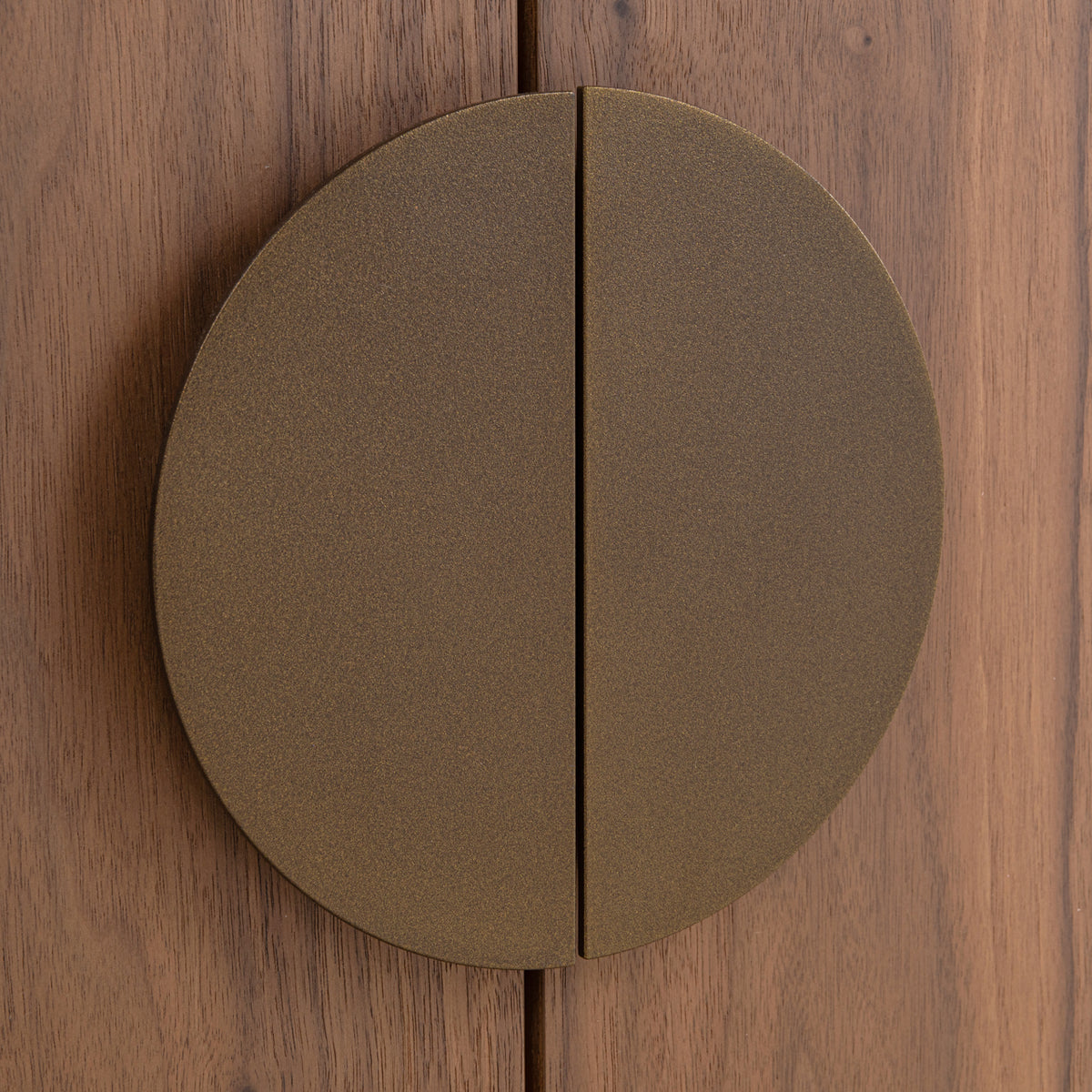 Richmond Möbel Vitrine Windsor walnut | 215101