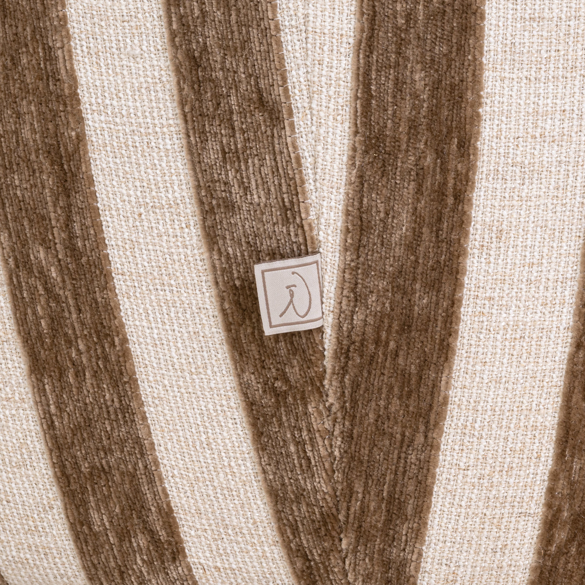 Richmond Möbel Sofa Luxandra stripes sand | 215503