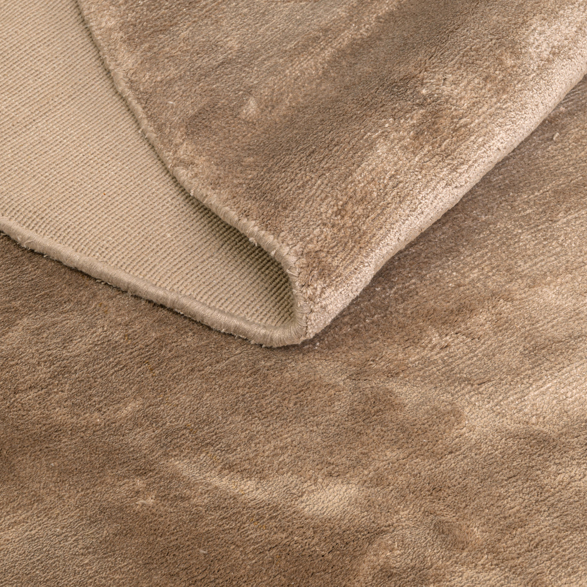 Richmond Möbel Teppich Nilla taupe | 216075