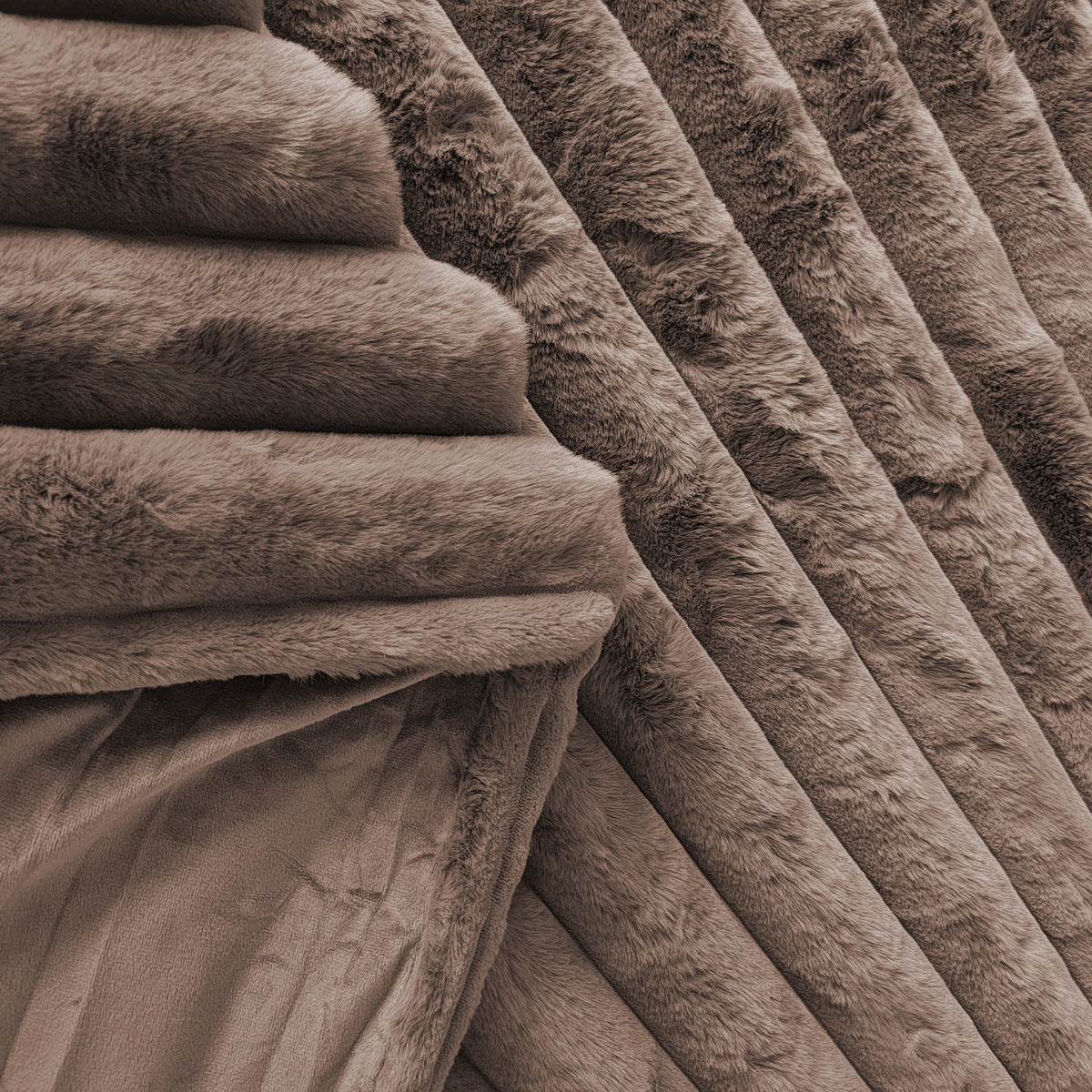 Richmond Möbel Decke Chic Furenzo taupe | 216382