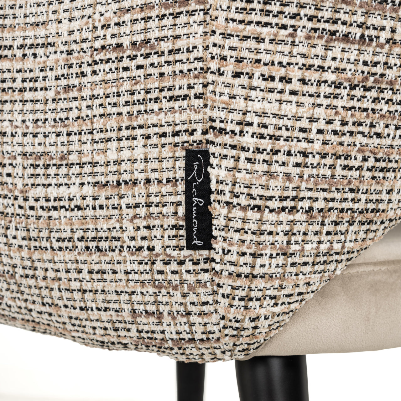 Richmond Möbel | Esszimmerstuhl Giovanna be straight dark brown / khaki velvet Feuerresistent | Trendy-nature