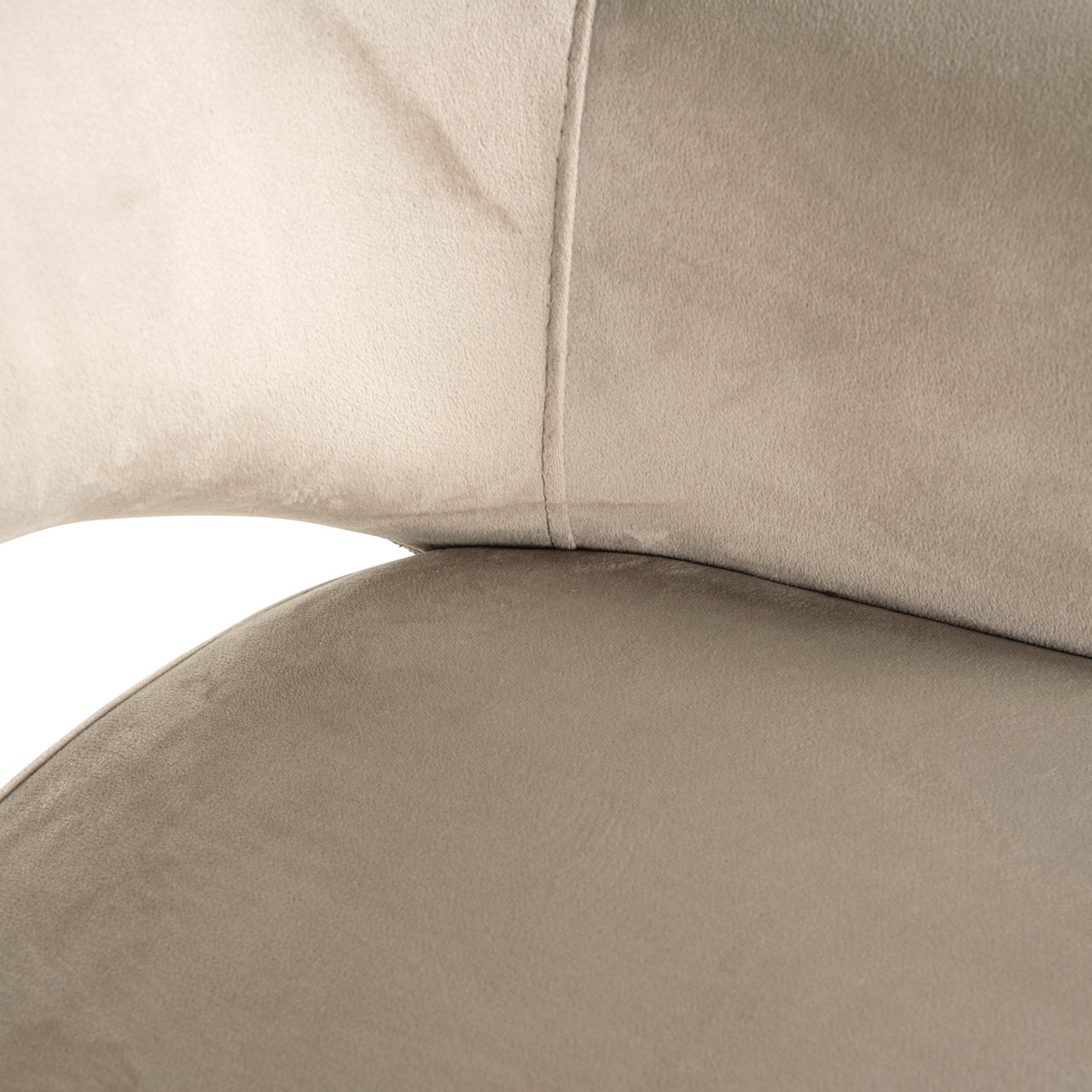 Richmond Möbel | Esszimmerstuhl Giovanna be straight dark brown / khaki velvet Feuerresistent | Trendy-nature