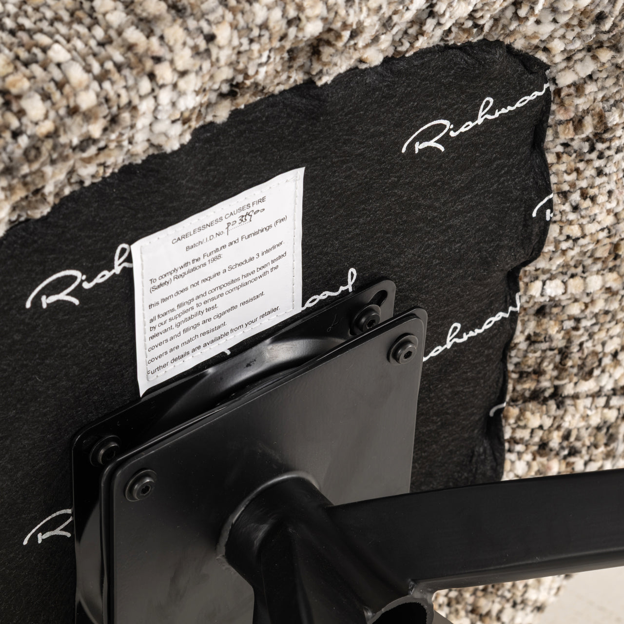 Richmond Möbel | Esszimmerstuhl Serenity drehbar Feuerresistent | Niagara-beige