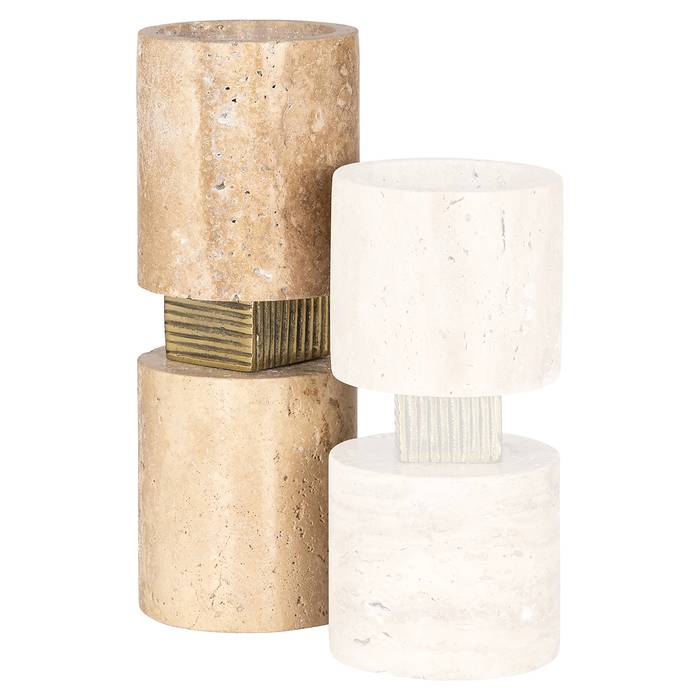 Der größere Kerzenhalter Boaz (Beige) wird hervorgehoben.