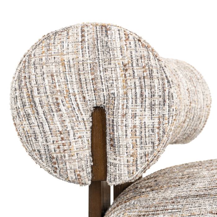 Sessel Arabella (Greige coco) Sessel Arabella (Greige coco), seitlich aufgenommen. Modernes und elegantes Design, ideal für stilvolle Wohnräume mit Detailaufnahme