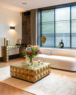 Richmond Möbel aus der Collada Kollektion mit Sofa  und Couchtisch in einem Wohnzimmer