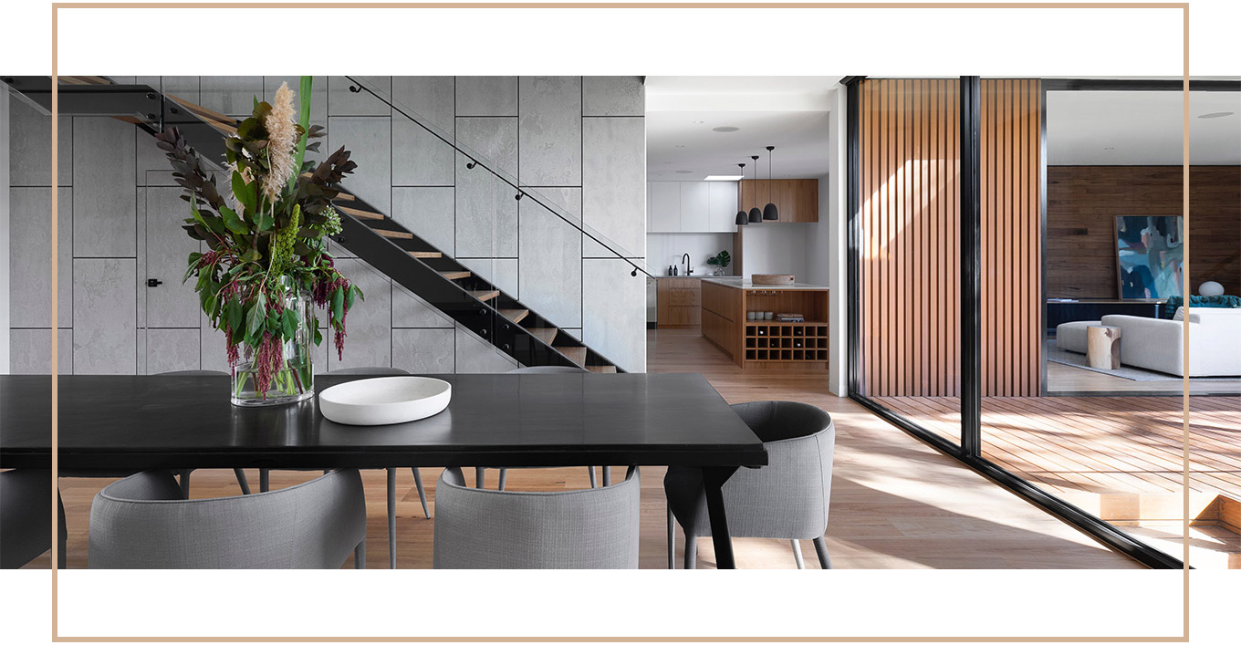 Ein eingerichtetes Essenzimmer  in contemporary Einrichtungsstill von Richmond Blog
