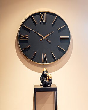 Richmond Uhr in schwarz und gold