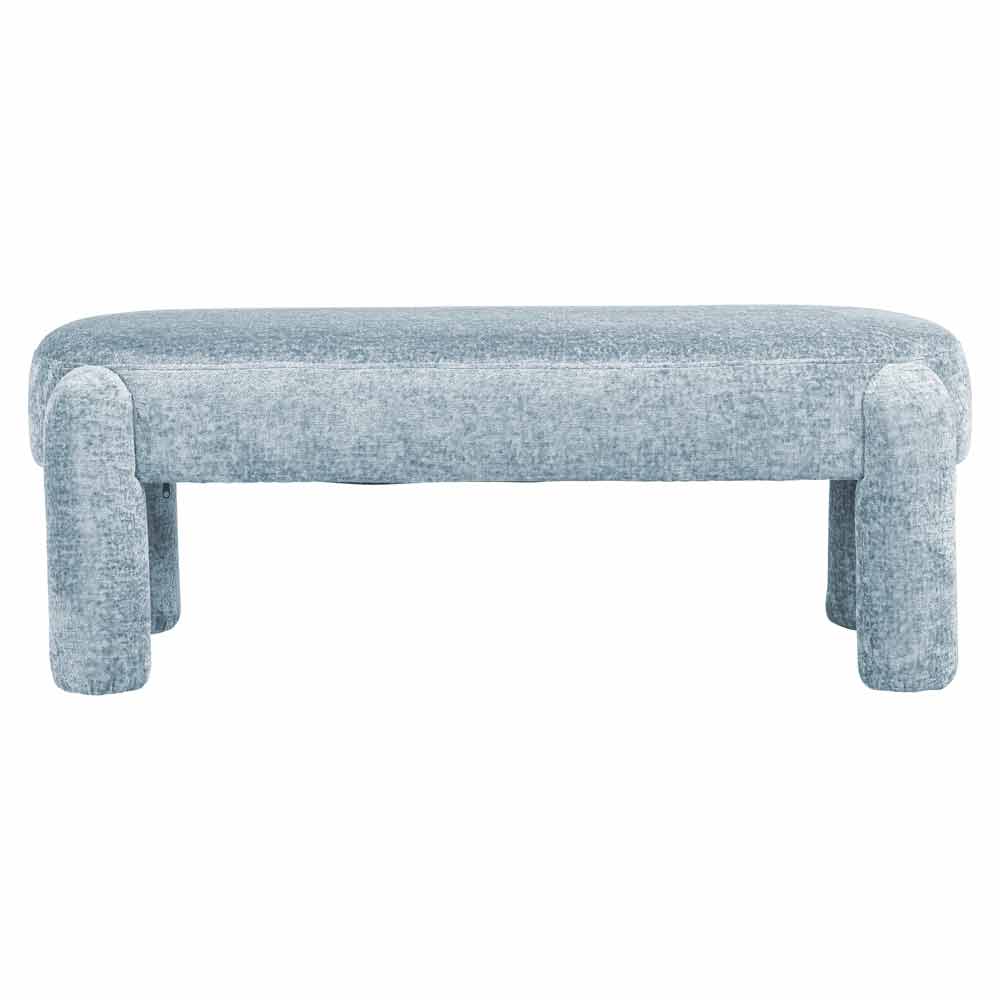 Einfacher, moderner Hocker mit gepolsterter Sitzfläche in strukturiertem Hellblau. Kurze, stämmige Beine, ebenfalls mit Stoff bezogen. Ideal für zeitgenössische Wohnräume