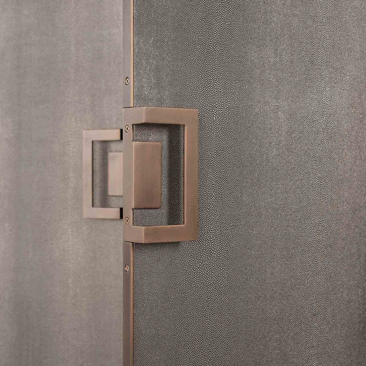 Bloomville | Schrank mit 2 Türen (gold) Bloomville | Schrank mit 2 Türen (gold)