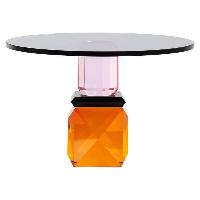 Deko-Objekt "Tortenplatte Feya" von Richmond Decoration, Kristallglas in verschiedenen Farben (durchsichtig, lila, orange, schwarz), elegantes Design für Torten und Gebäck.