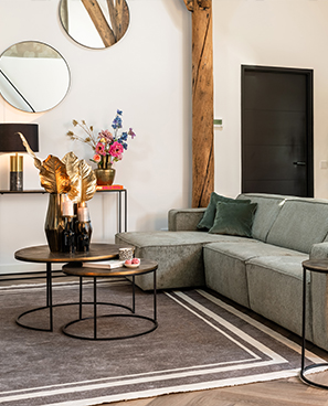 Ein Wohnzimmer mit Richmond Möbeln aus der Tulum Kollektion 